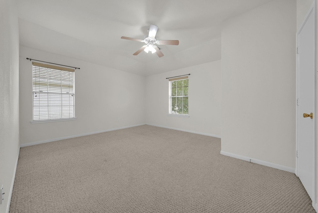 5514 Gatesprings Lane Lane - Photo 18