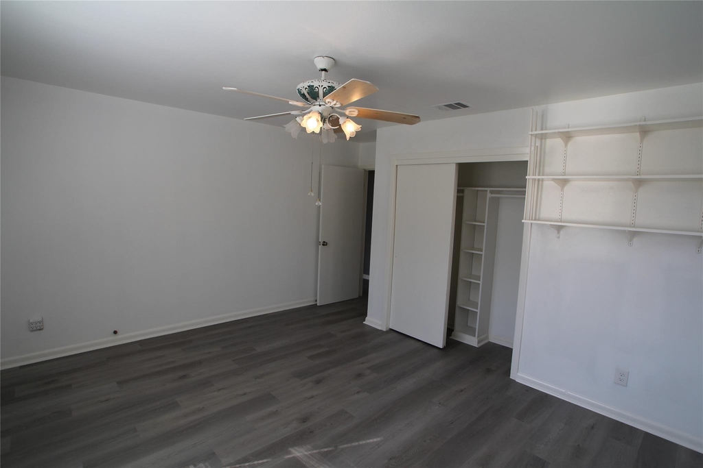 1207 Trimm Avenue - Photo 15