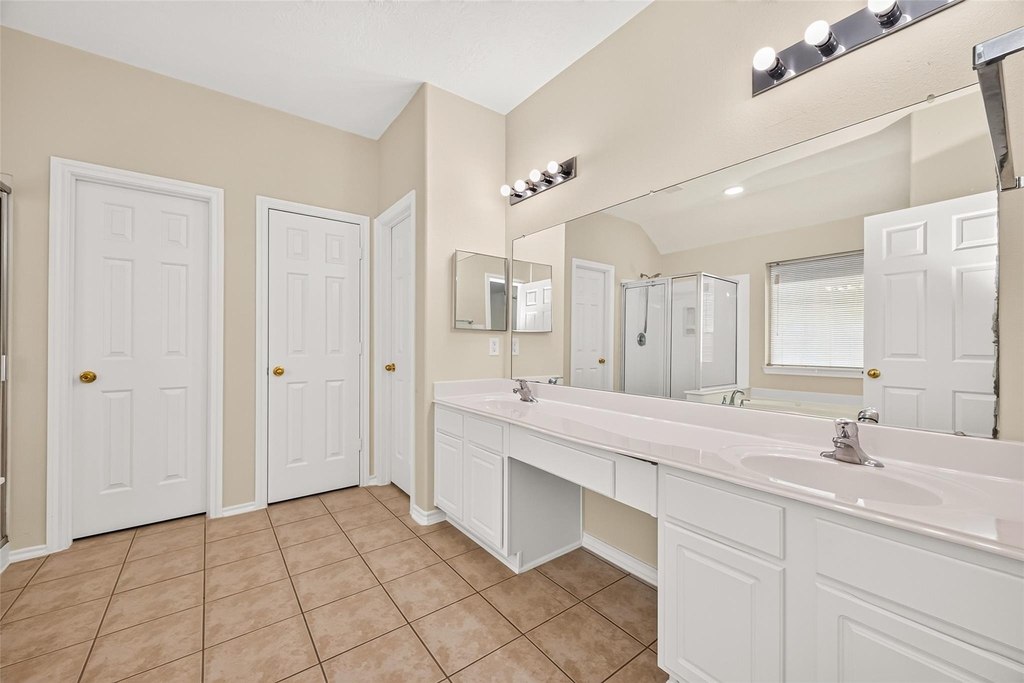 18911 Piney Bend Court - Photo 27