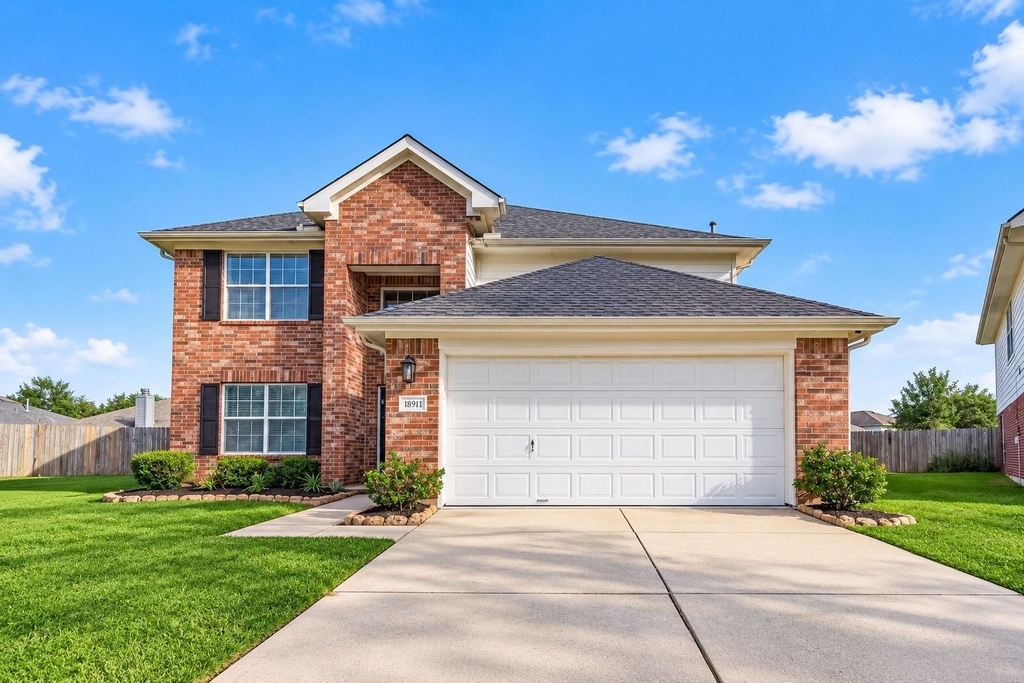 18911 Piney Bend Court - Photo 0