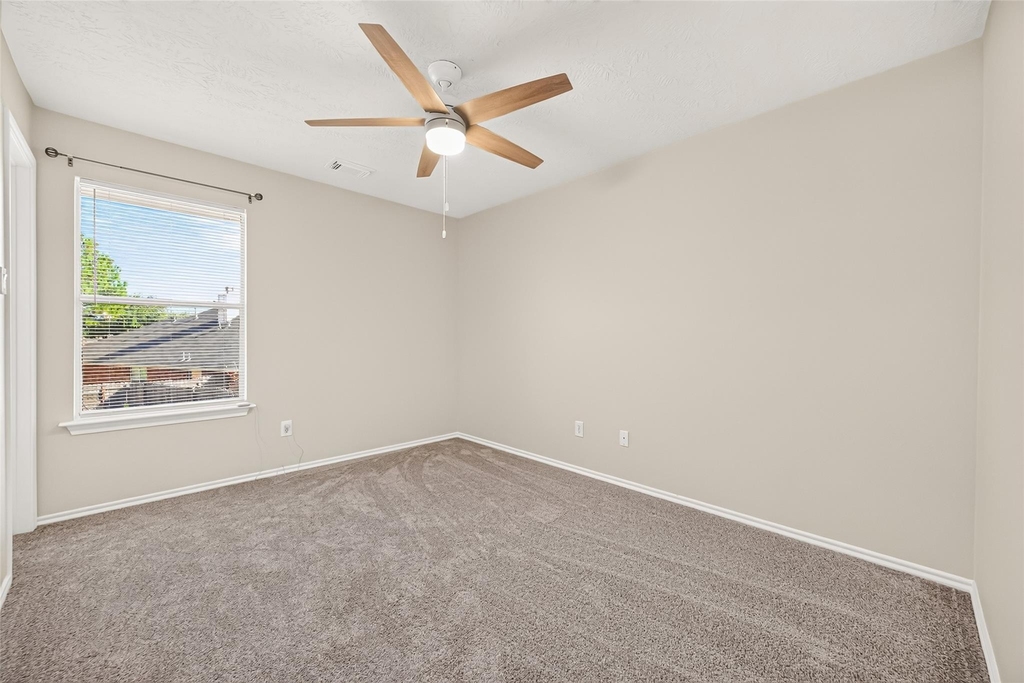 18911 Piney Bend Court - Photo 33
