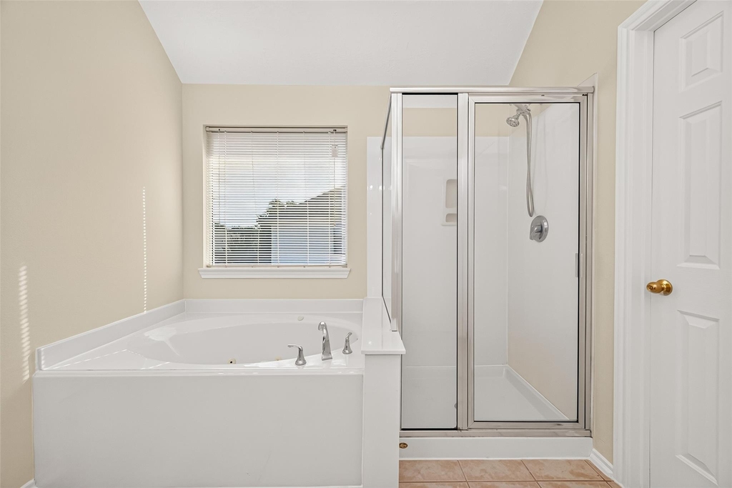 18911 Piney Bend Court - Photo 31