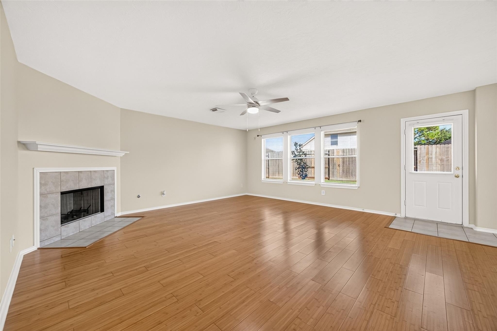 18911 Piney Bend Court - Photo 5