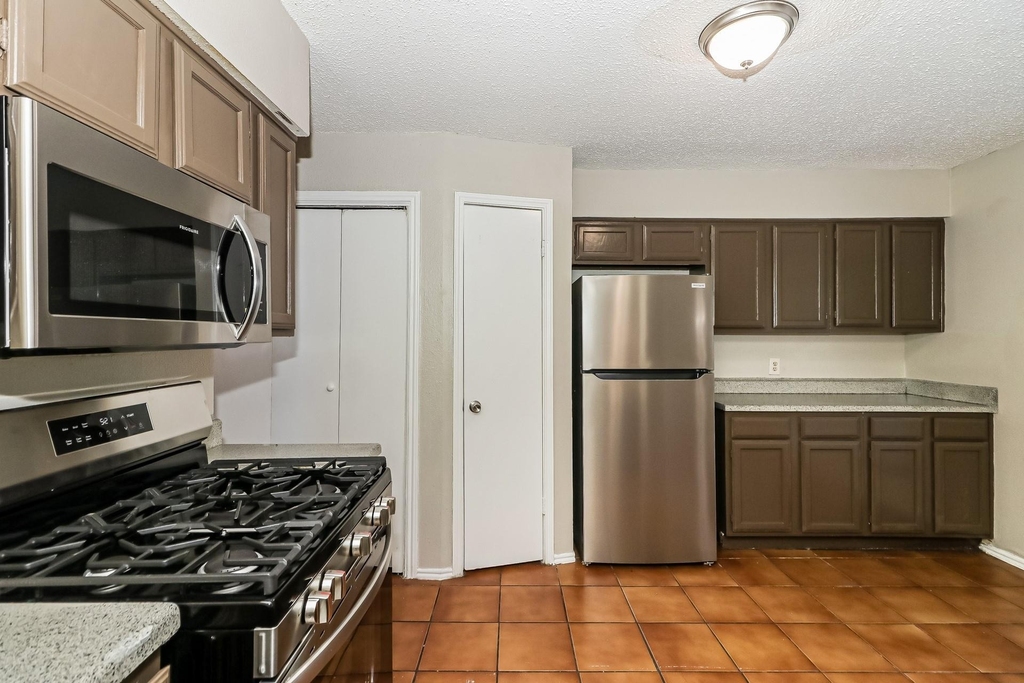 8603 Kinghaven Street - Photo 7