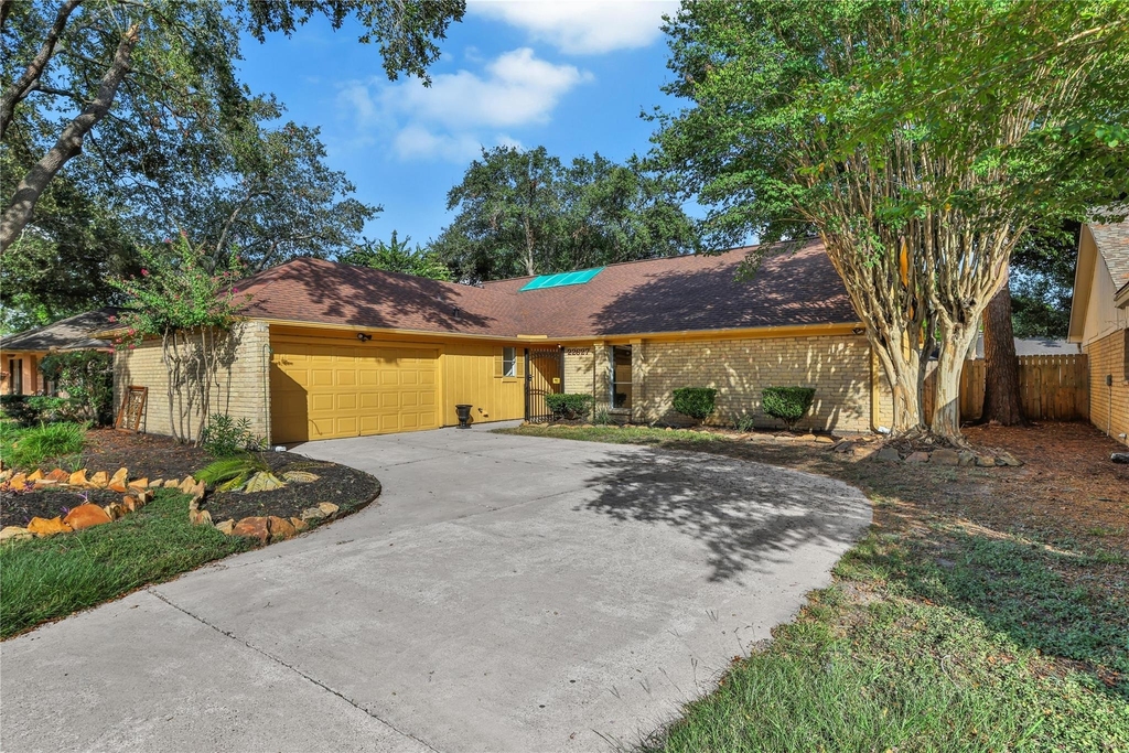 22627 Indian Ridge Drive - Photo 0