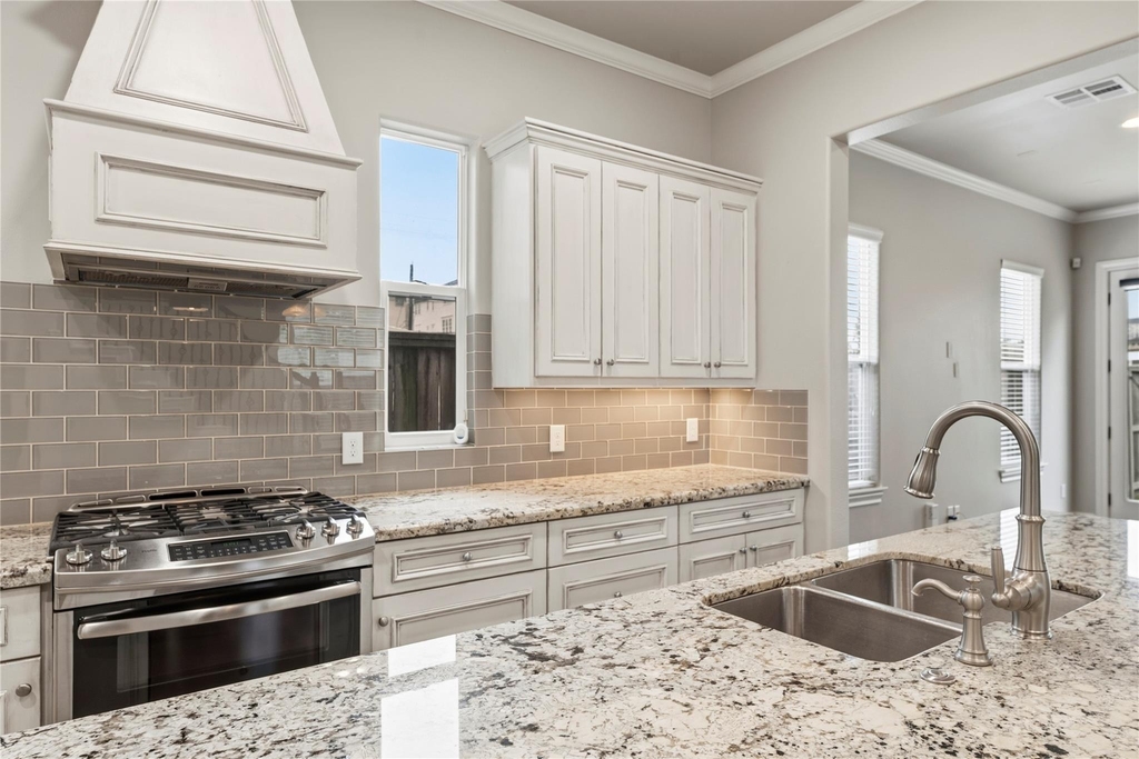 4307 Allen Street - Photo 4