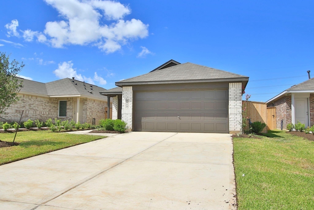 6827 Date Palm Drive - Photo 1