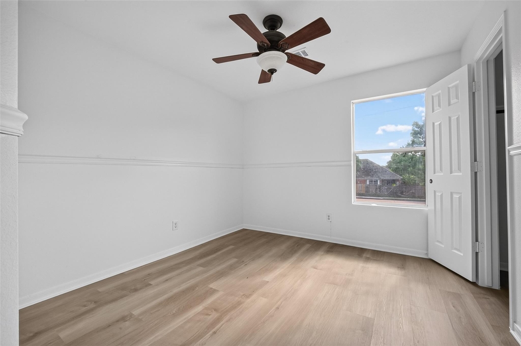 16111 Wisteria Hill Street - Photo 15