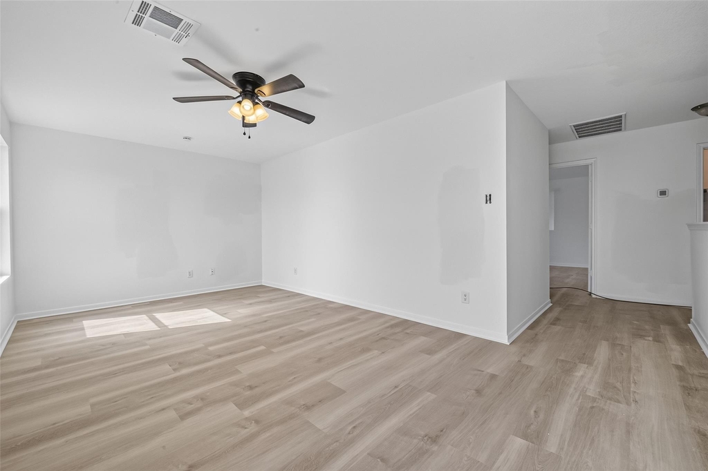 16111 Wisteria Hill Street - Photo 24
