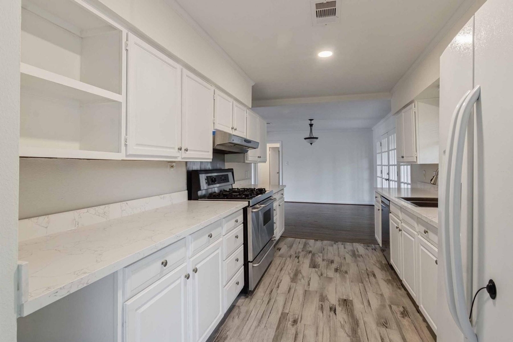 5341 Pagewood Lane - Photo 0