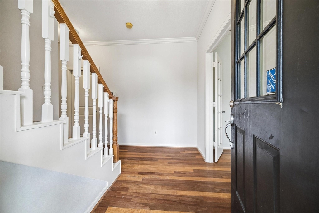 1542 Bevis Street - Photo 4