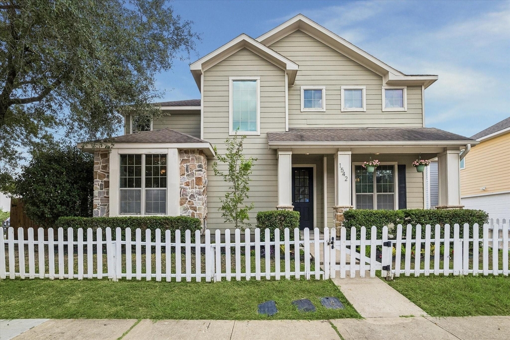1542 Bevis Street - Photo 2