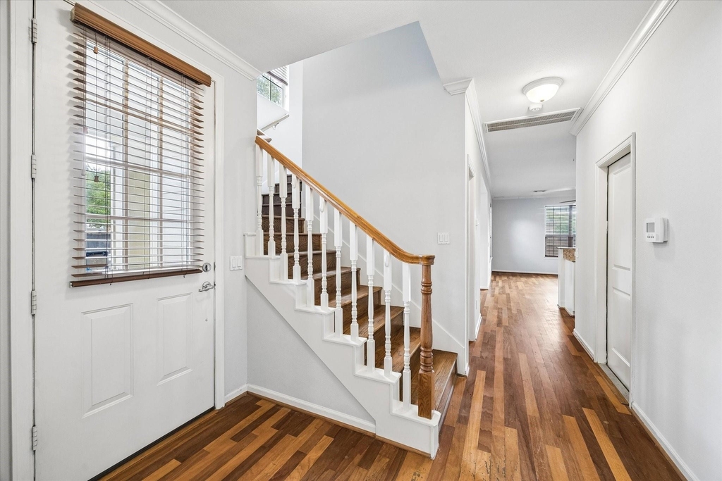 1542 Bevis Street - Photo 5