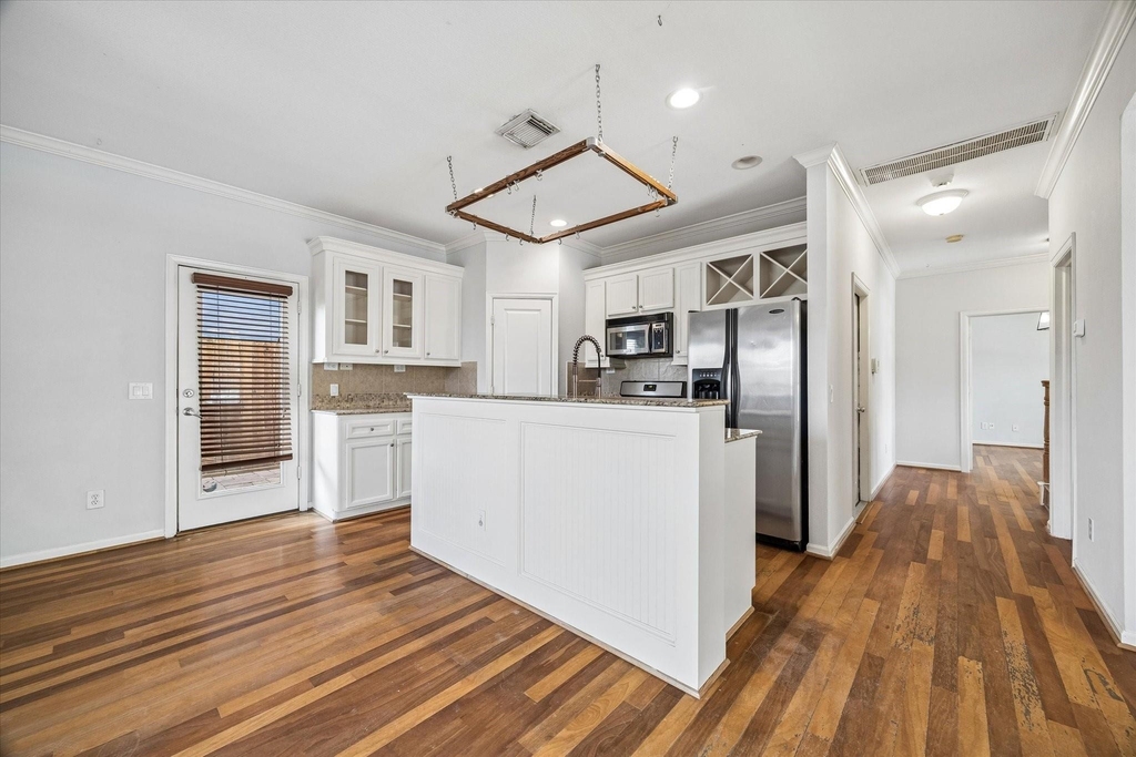 1542 Bevis Street - Photo 15