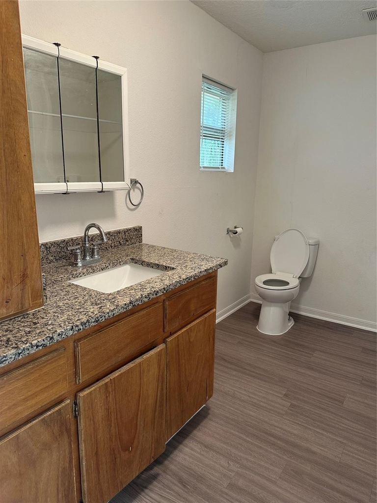 4010 Avenue N - Photo 4