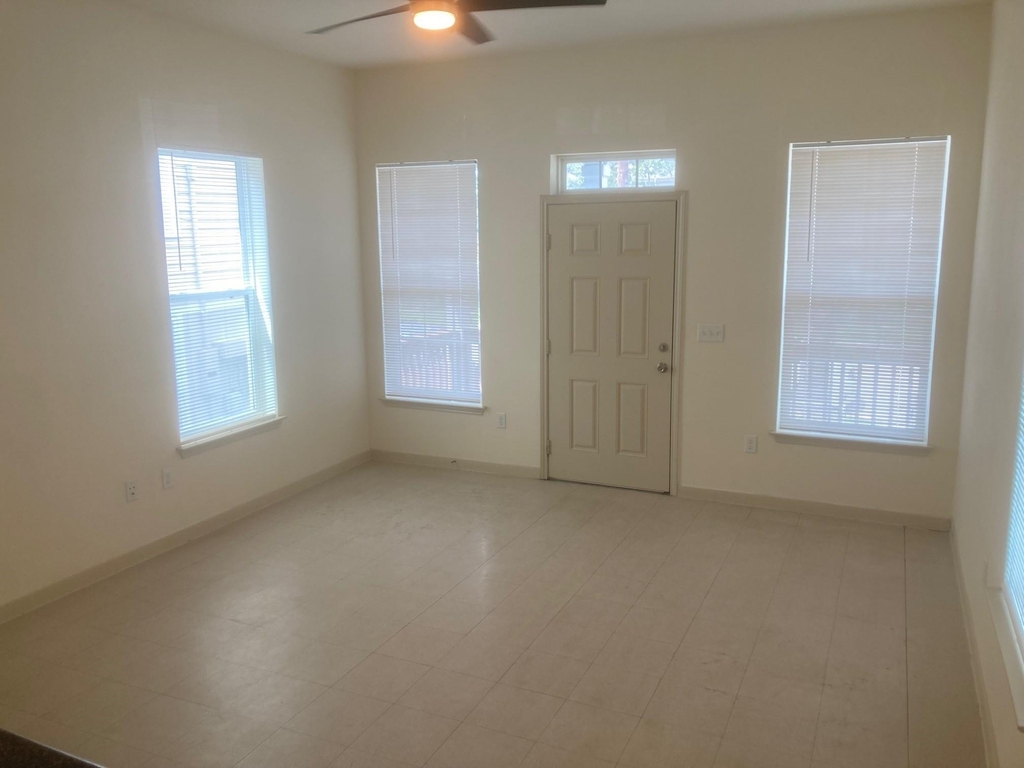 1915 Ursuline Street - Photo 1