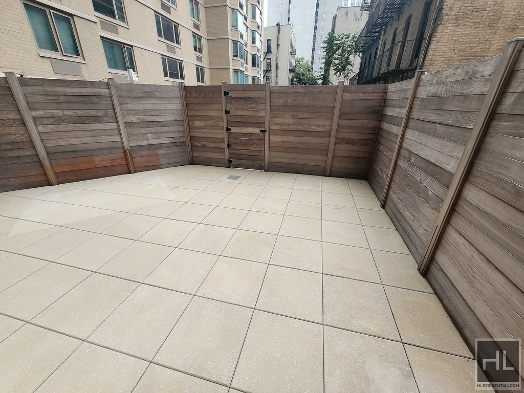 East 71st Street - Photo 1