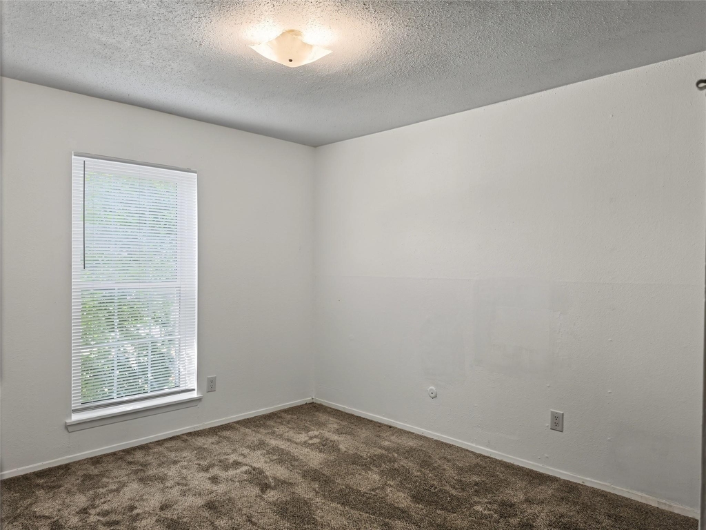 8922 Kempwood Drive - Photo 15