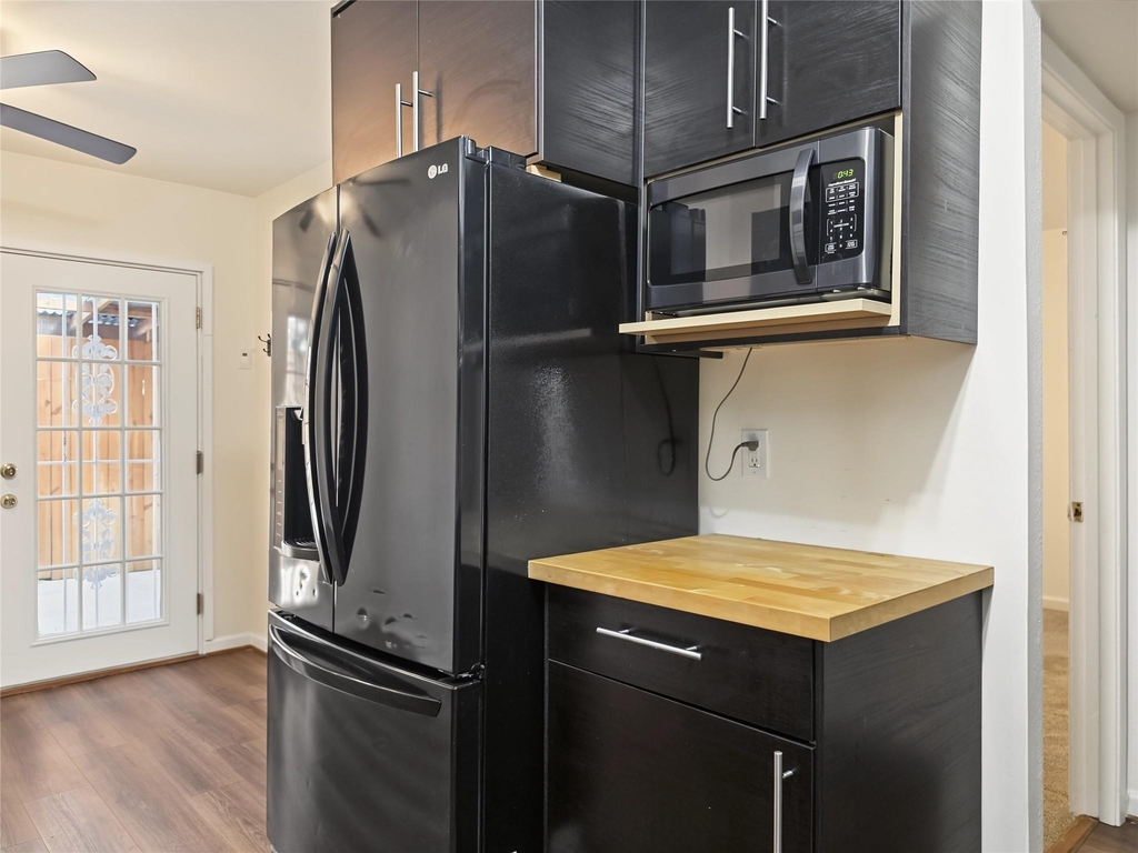 8922 Kempwood Drive - Photo 7
