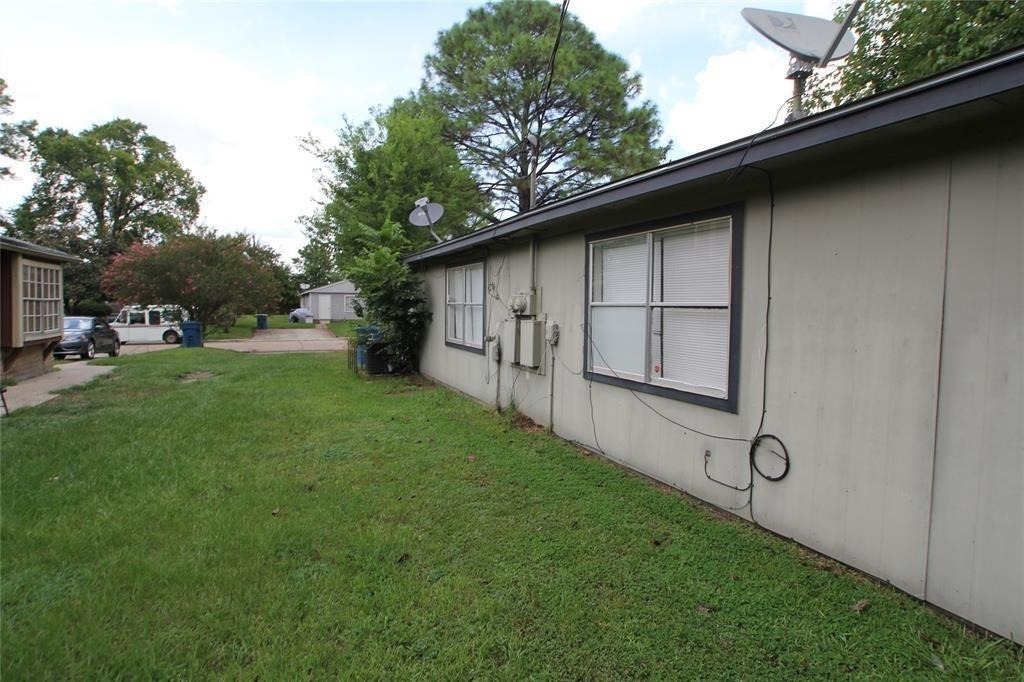 5422 Farley Drive - Photo 11