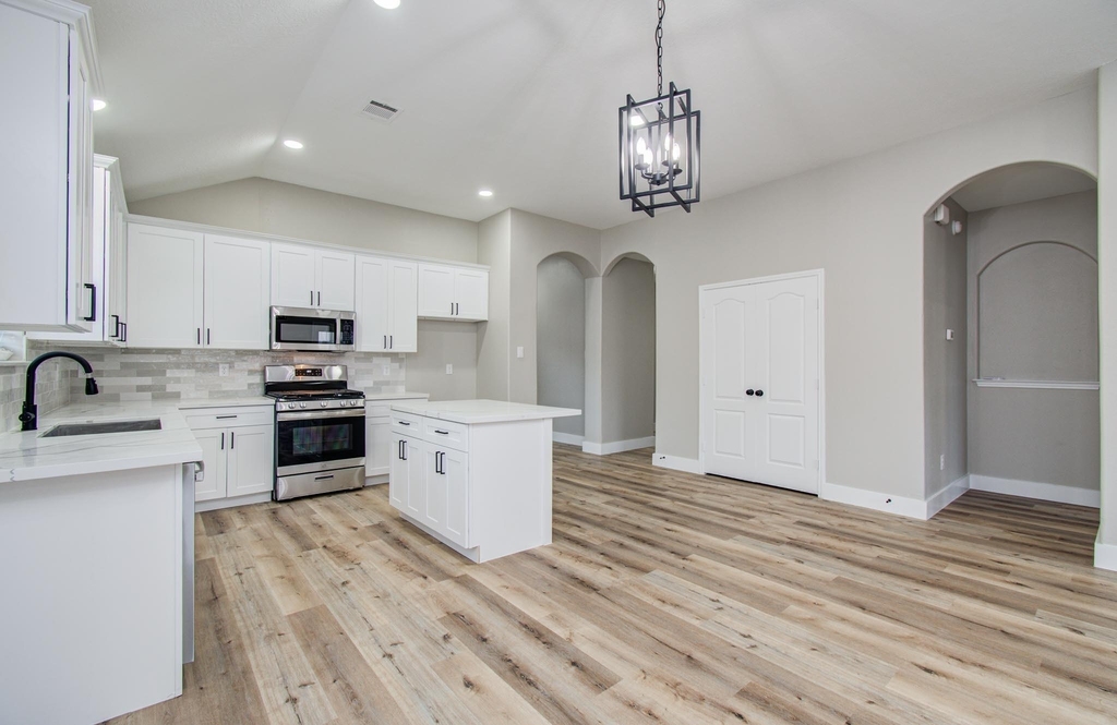 4506 Knights Court - Photo 7