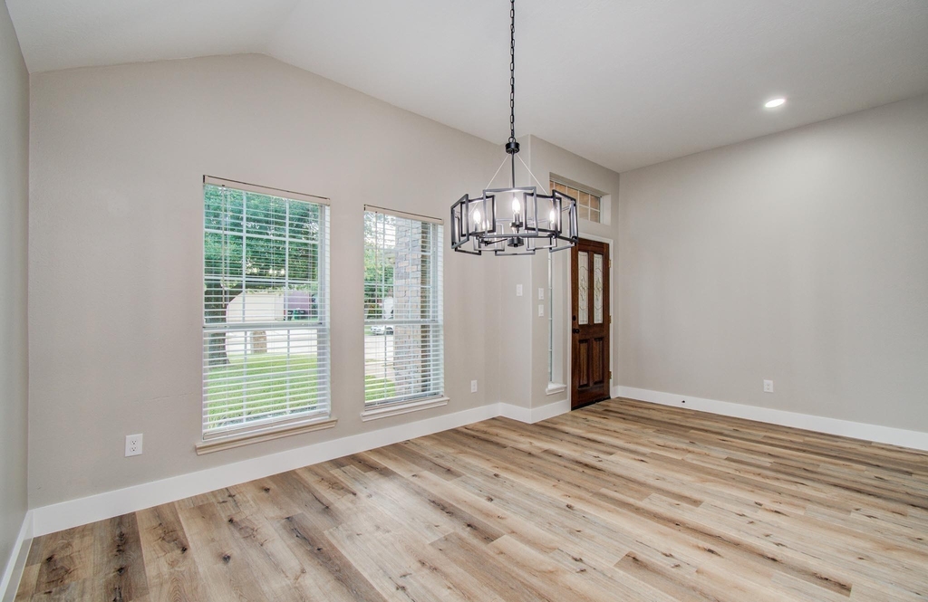4506 Knights Court - Photo 4