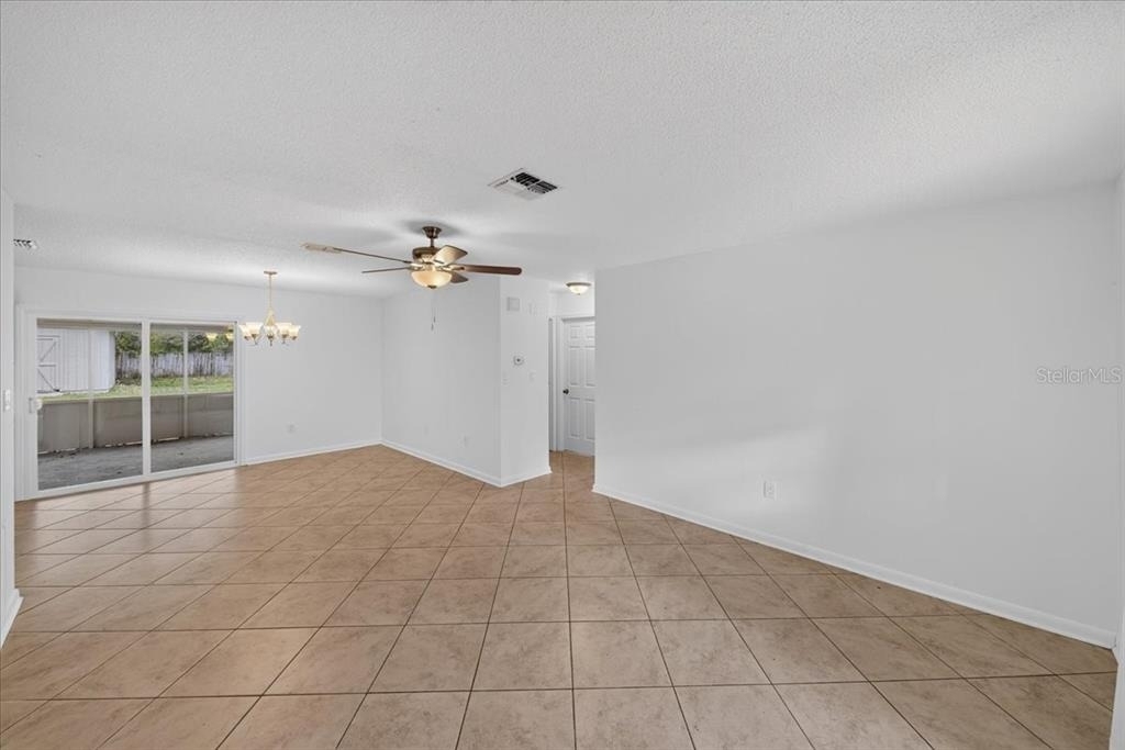 20105 Suncrest Drive - Photo 8