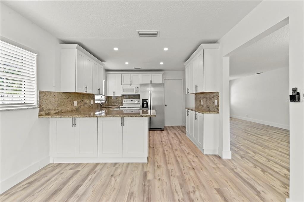 271 Nw 35th Street - Photo 10