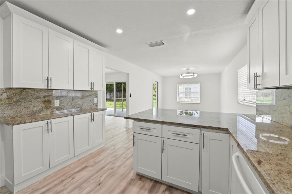 271 Nw 35th Street - Photo 12