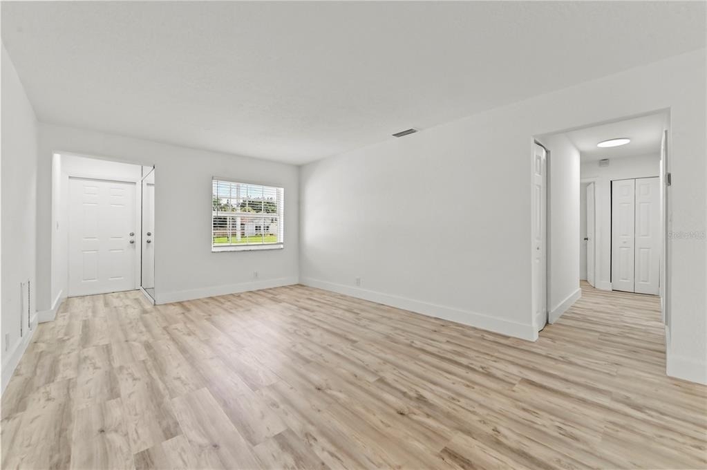 271 Nw 35th Street - Photo 2