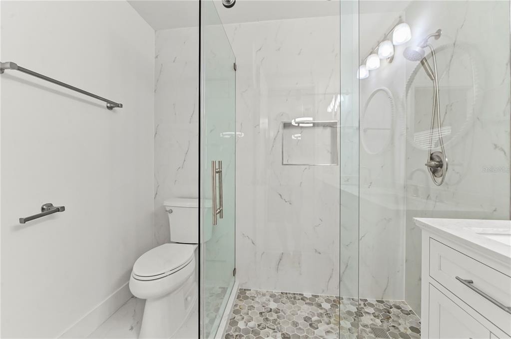 271 Nw 35th Street - Photo 27