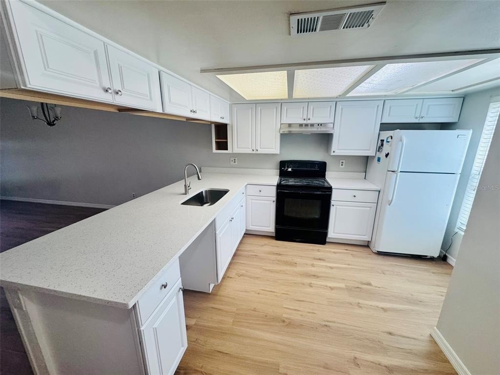 5151 Gainsville Drive - Photo 3