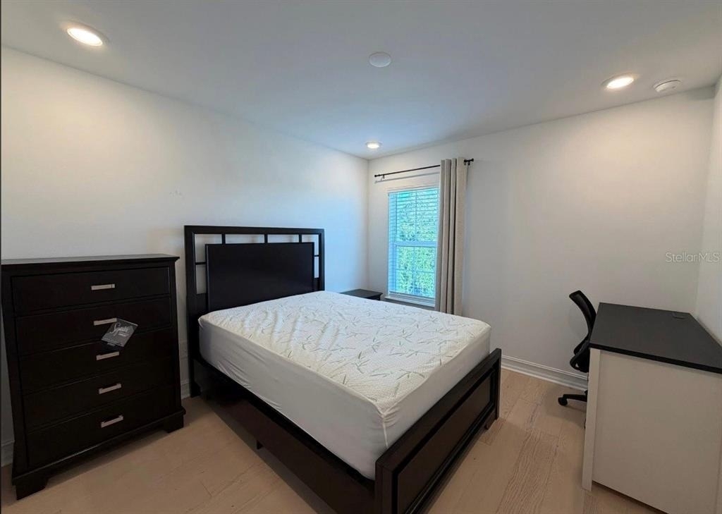 1523 W Chestnut Street - Photo 10