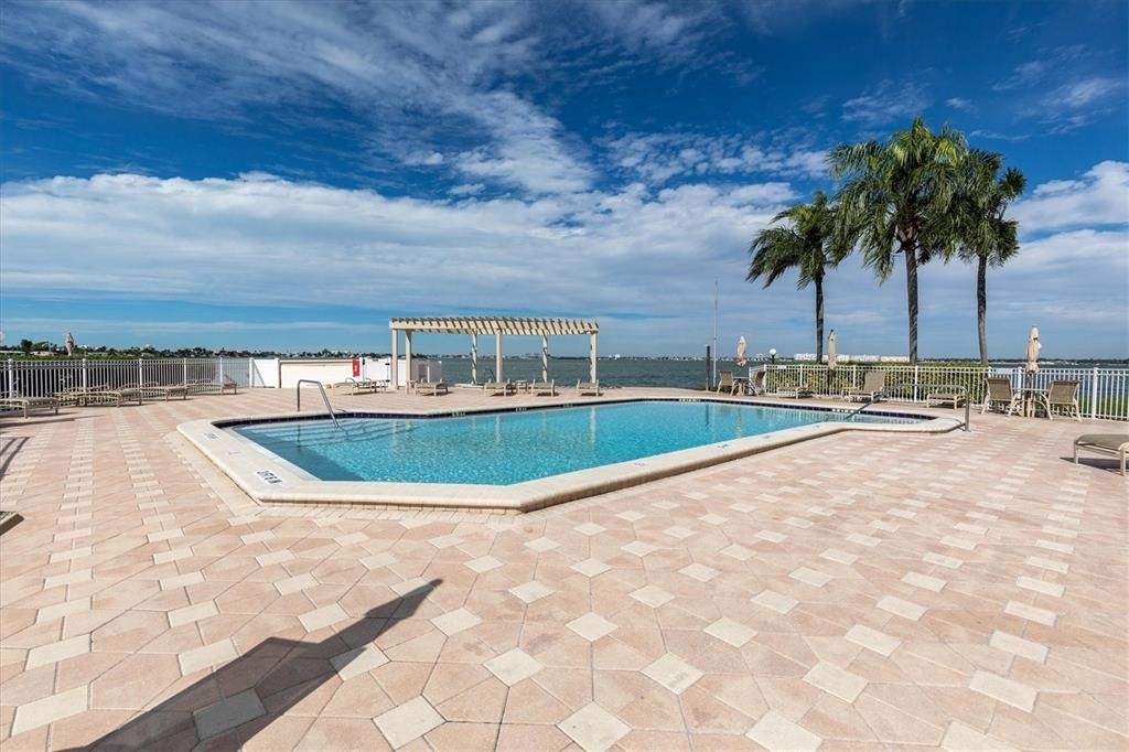 6210 Sun Boulevard - Photo 30