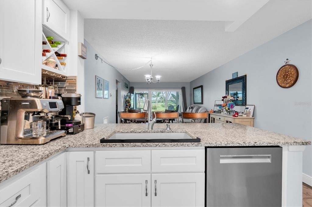 6210 Sun Boulevard - Photo 7
