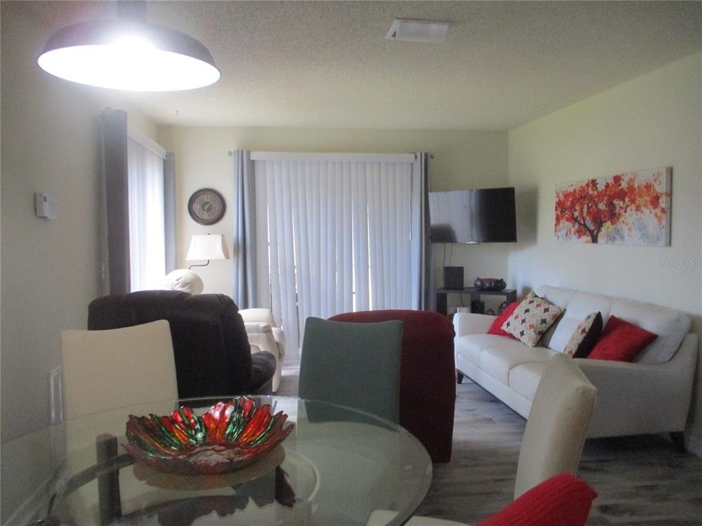 471 Insull Court - Photo 9