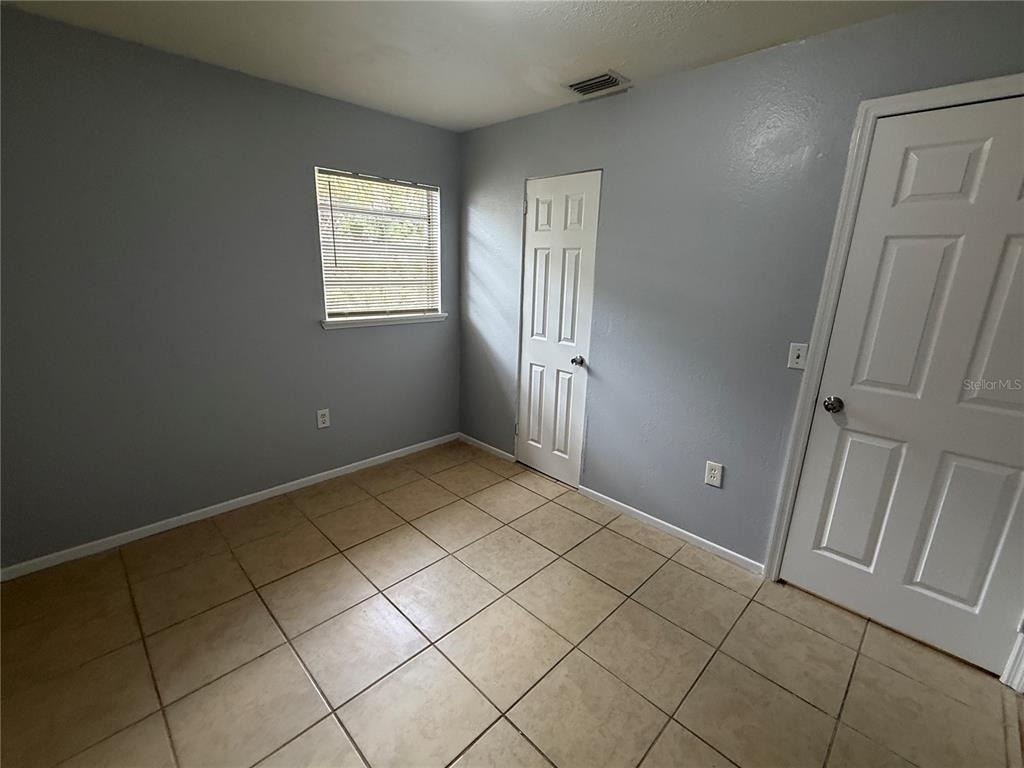 619 Avenue S Ne - Photo 8