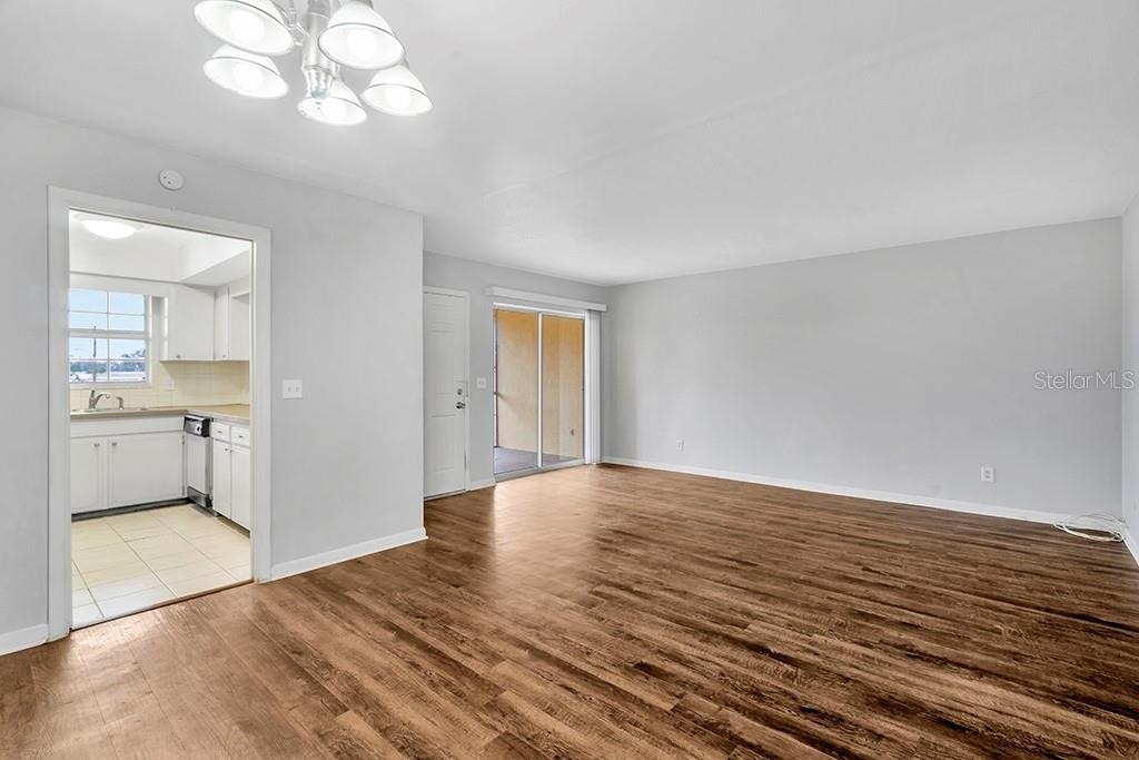 30 Liberty Way - Photo 2