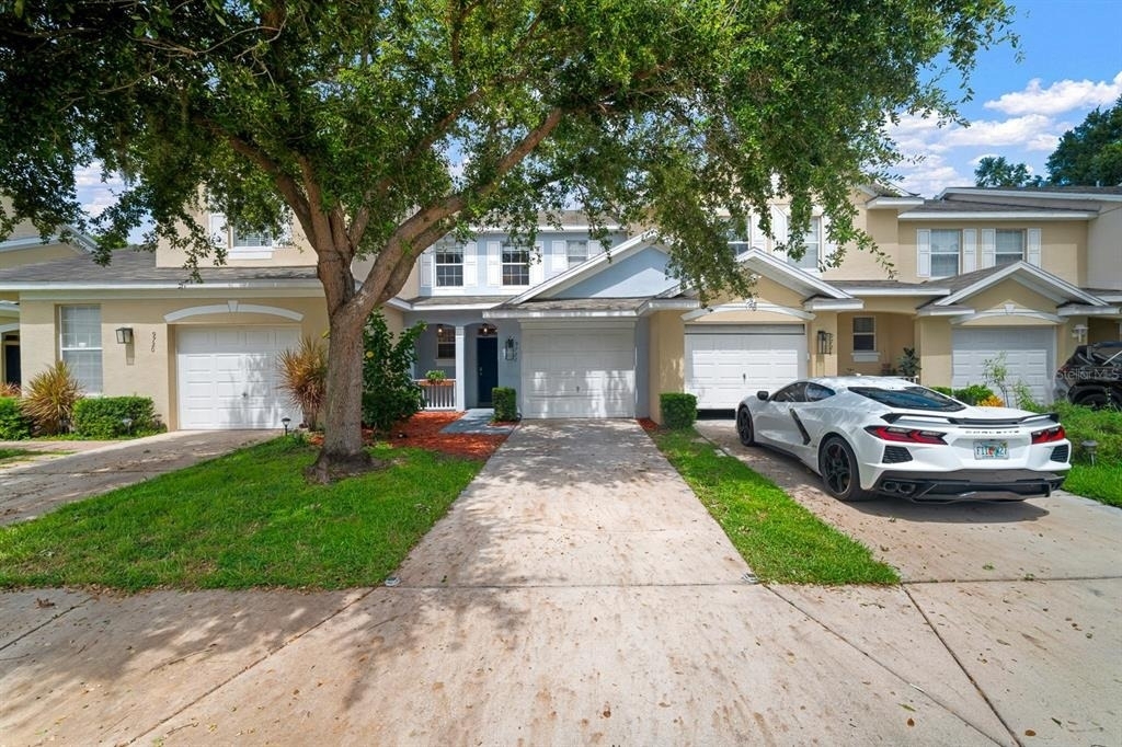 9722 Forestdale Court - Photo 0