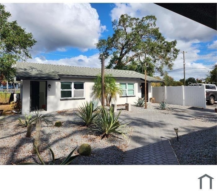 11740 N 17th Street - Photo 0