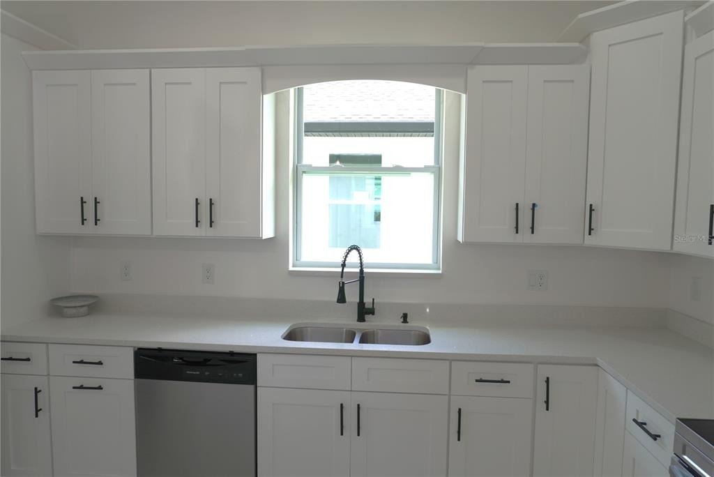 8924 N Orleans Avenue - Photo 36