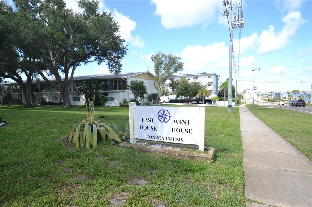 2944 W Bay Drive - Photo 29