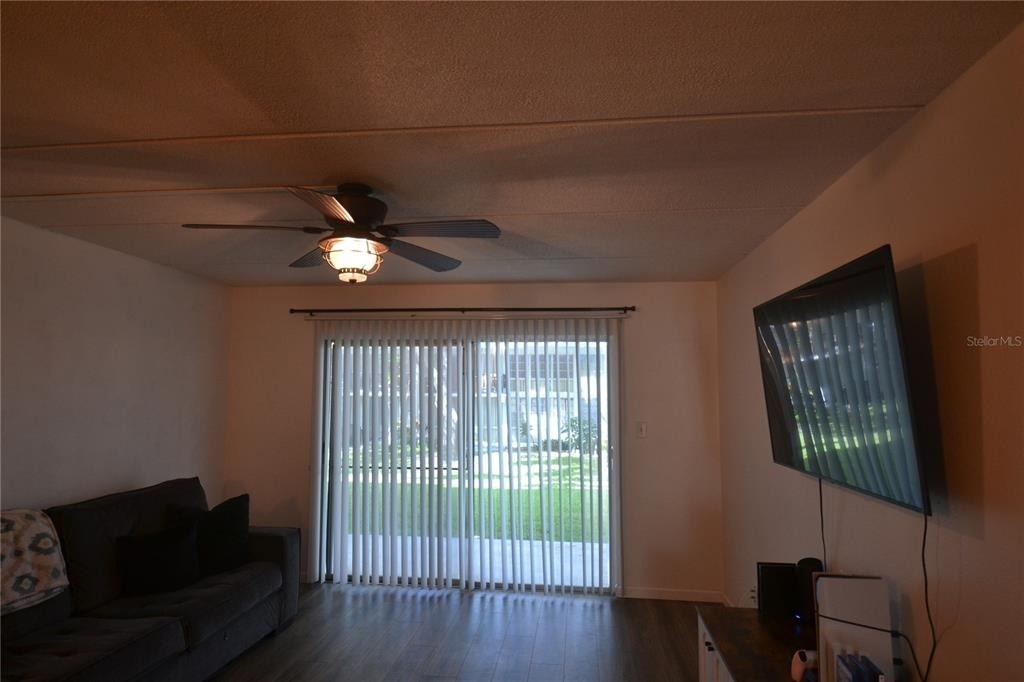 2944 W Bay Drive - Photo 4