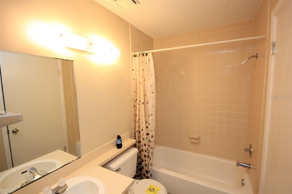 22640 Watersedge Boulevard - Photo 8