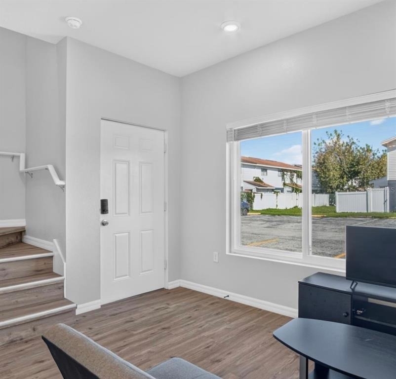 1931 Oxnard Court - Photo 8