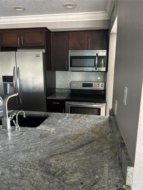 6347 Newtown Circle - Photo 3