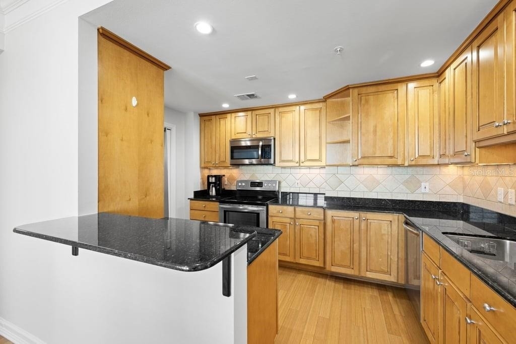 345 Bayshore Boulevard - Photo 16