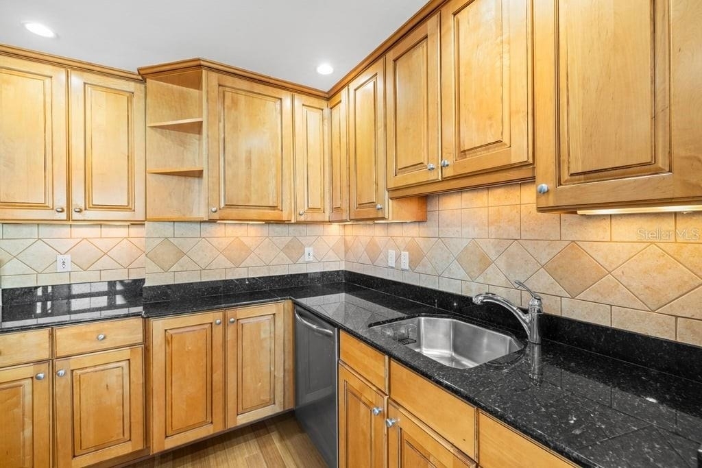 345 Bayshore Boulevard - Photo 17