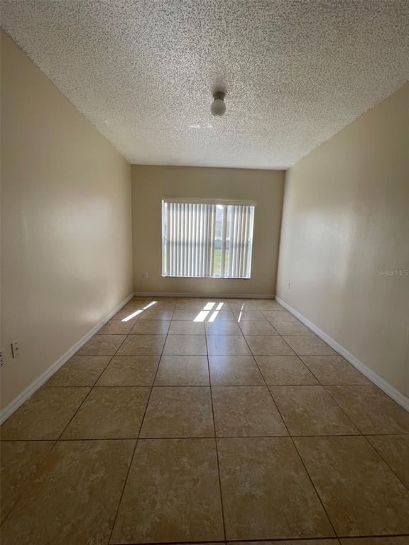560 Bristol Circle - Photo 4