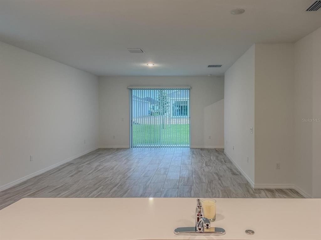 438 Marion Loop - Photo 8